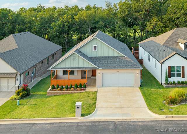 Property at 3306 Harbour Town Pl, Claremore, OK 74019, 3 beds, 2 baths