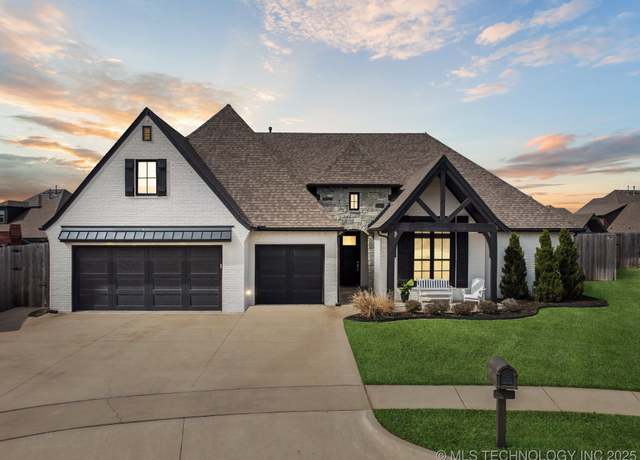 Property at 4350 S 172nd EastAvenue, Tulsa, OK 74134, 4 beds, 3.5 baths