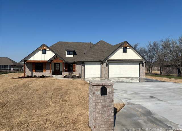 Property at 14214 N 72nd EastAvenue, Collinsville, OK 74021, 3 beds, 2 baths