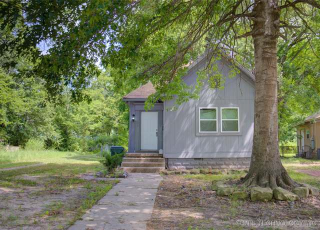 Property at 2026 Court St, Muskogee, OK 74401, 3 beds, 2 baths