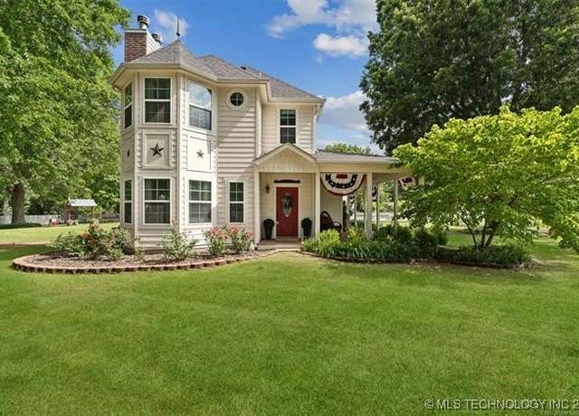 Property at 1420 Willow Rd, Pryor, OK 74361, 3 beds, 2.5 baths