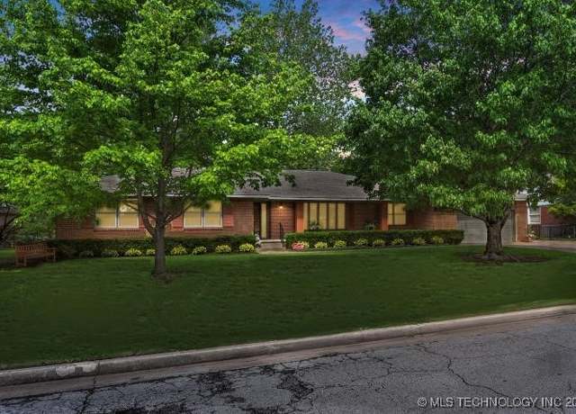 Property at 4352 S Louisville Ave, Tulsa, OK 74135, 3 beds, 2.5 baths