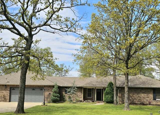 Property at 14537 Valley View Dr, Skiatook, OK 74070, 3 beds, 3 baths