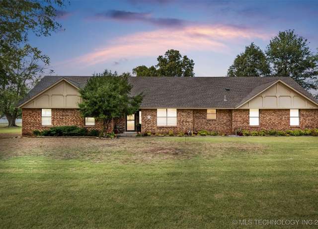 Property at 16109 E 85th St N, Owasso, OK 74055, 3 beds, 2 baths
