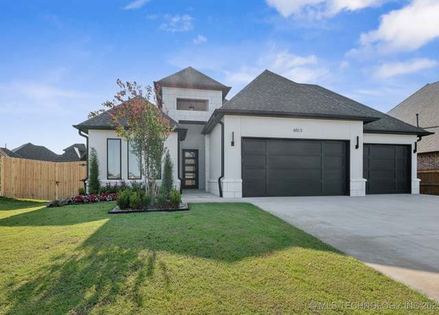 Property at 6513 S Hemlock Ave, Broken Arrow, OK 74011, 4 beds, 3.5 baths