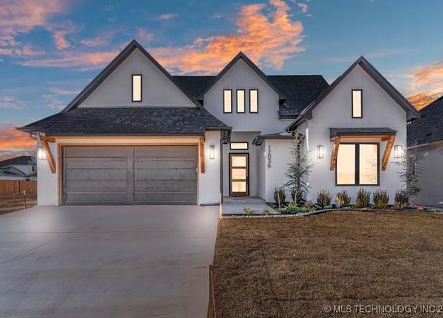 Property at 12036 S Vandalia Ave E, Tulsa, OK 74137, 3 beds, 2.5 baths