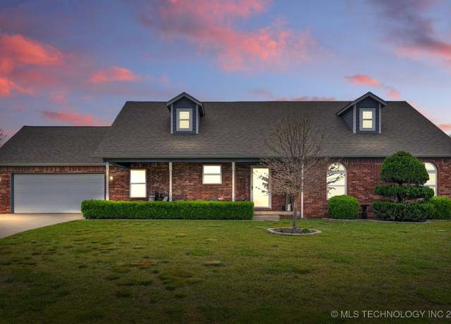 Property at 14880 N Tyler St, Tahlequah, OK 74464, 3 beds, 2 baths
