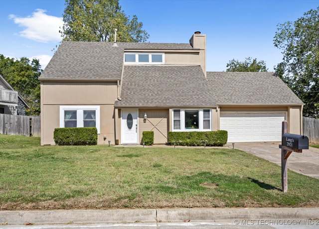 Property at 2921 W 64th St, Tulsa, OK 74132, 3 beds, 2 baths