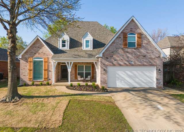 Property at 9016 E 77th St, Tulsa, OK 74133, 4 beds, 2.5 baths