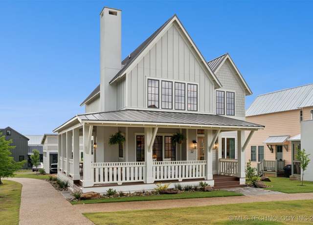 Property at 52 Redbud St, Carlton Landing, OK 74432, 5 beds, 5.5 baths