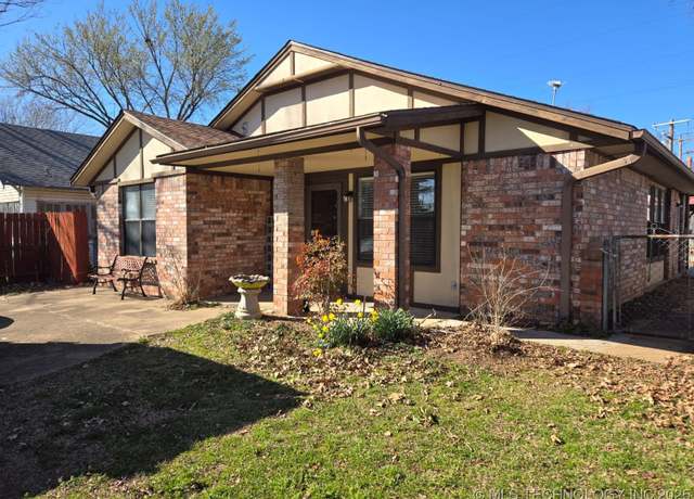 Property at 1235 E Jackson Ave N, Sapulpa, OK 74066, 3 beds, 2 baths