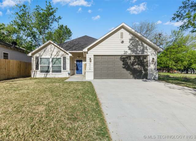 Property at 2016 N Owasso Ave, Tulsa, OK 74106, 3 beds, 2 baths