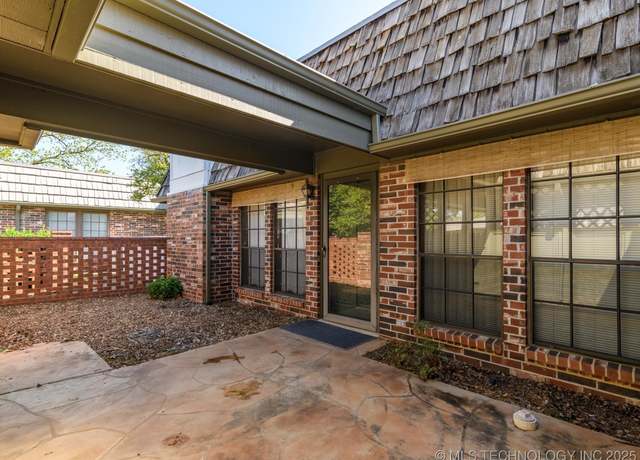 Property at 38 SE Shadow Lake Dr #38, Bartlesville, OK 74006, 2 beds, 2 baths