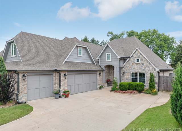 Property at 10350 E 122nd St S, Bixby, OK 74008, 3 beds, 3 baths