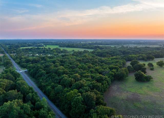 Property at 12 E 90th St N, Wagoner, OK 74467