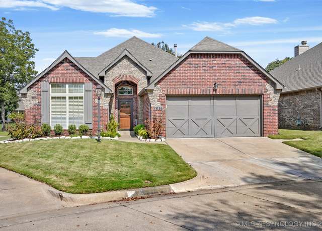 Property at 7816 E Galveston St, Broken Arrow, OK 74014, 3 beds, 2 baths