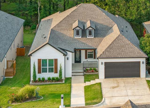Property at 3304 Harbour Town Pl, Claremore, OK 74019, 3 beds, 2 baths
