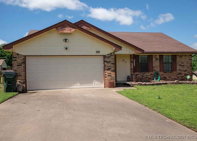 Property at 9980 N 154th EastAvenue, Owasso, OK 74055, 3 beds, 2 baths