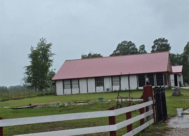 Property at 629 S State Hwy 59, Watts, OK 74964, 2 beds, 1.5 baths