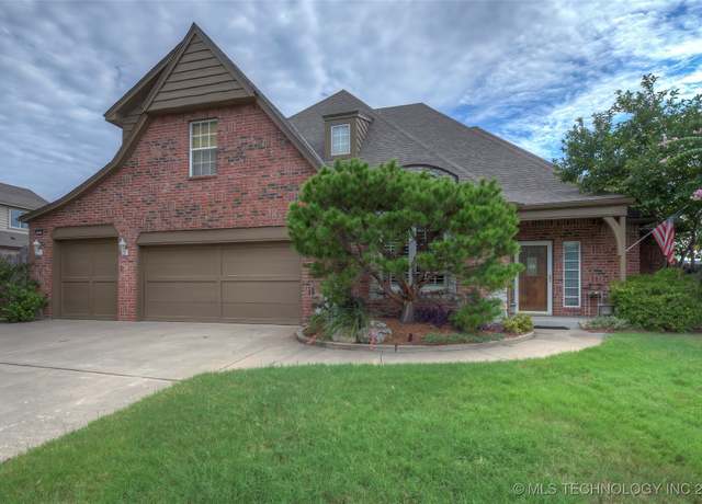 Property at 9311 N 139th EastAvenue, Owasso, OK 74055, 5 beds, 4.5 baths