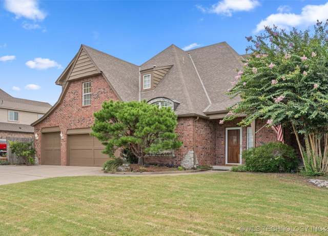 Property at 9311 N 139th EastAvenue, Owasso, OK 74055, 5 beds, 4.5 baths