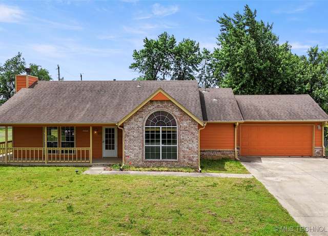 Property at 25226 S Holliday Dr, Claremore, OK 74019, 3 beds, 2 baths