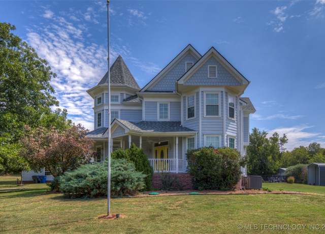 Property at 16850 S 163rd EastAvenue, Bixby, OK 74008, 4 beds, 2.5 baths