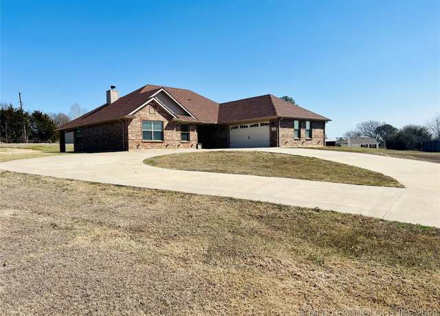 Property at 315 Chestnut, Ardmore, OK 73401, 3 beds, 2 baths