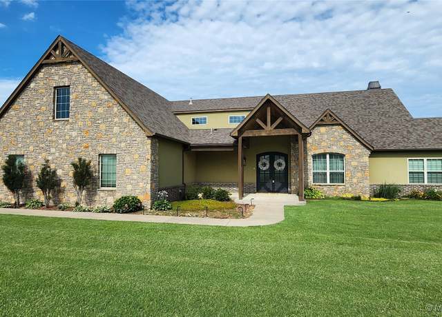 Property at 17078 S 11th WestAvenue, Glenpool, OK 74033, 3 beds, 2 baths