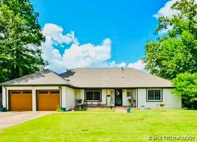 Property at 3445 E 57th Pl, Tulsa, OK 74135, 2 beds, 2.5 baths