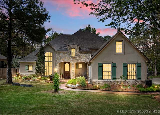 Property at 6619 E 114th St S, Bixby, OK 74008, 4 beds, 4 baths