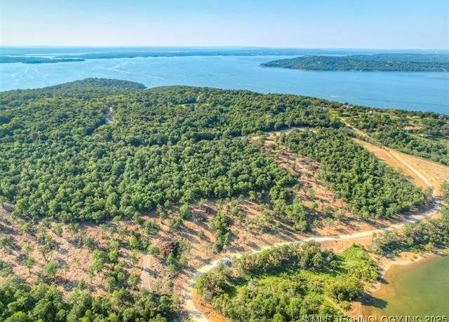 Property at 240 Patriot Pointe, Eufaula, OK 74432