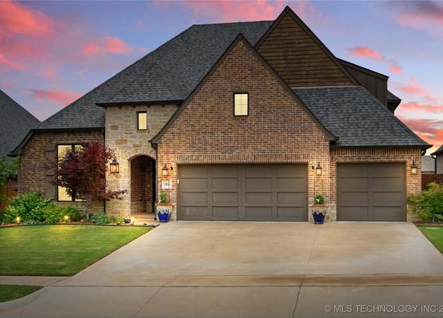 Property at 13010 S 5th St, Jenks, OK 74037, 5 beds, 3.5 baths