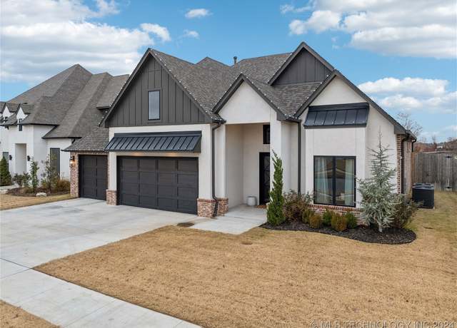 Property at 4255 S 173rd EastAvenue, Tulsa, OK 74134, 5 beds, 4.5 baths