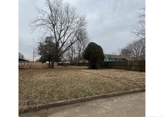 Property at N Columbia Pl, Tulsa, OK 74110