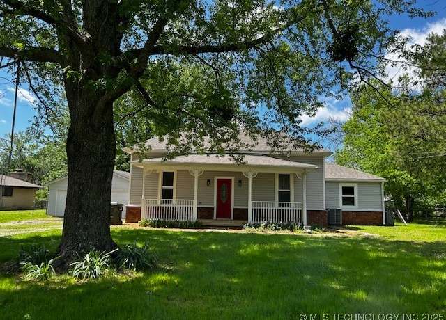 Property at 1211 N Jay St, Claremore, OK 74017, 4 beds, 2 baths