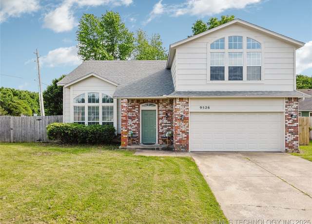 Property at 9526 E 99th St, Tulsa, OK 74133, 3 beds, 2.5 baths