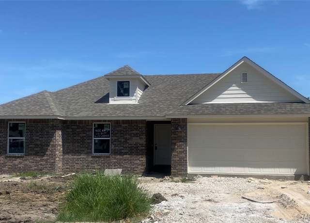 Property at 408 NW 7th St, Wagoner, OK 74467, 4 beds, 2 baths