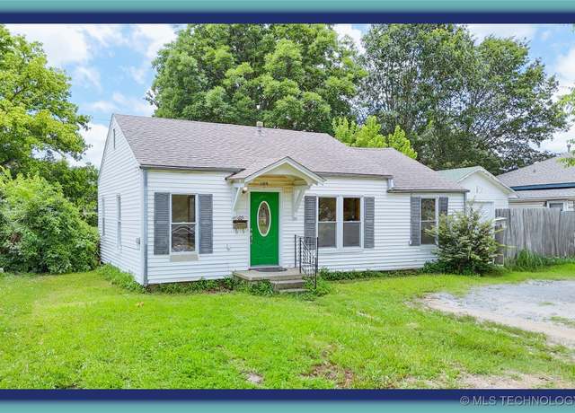 Property at 1109 E Corona St, Ada, OK 74820, 2 beds, 2 baths