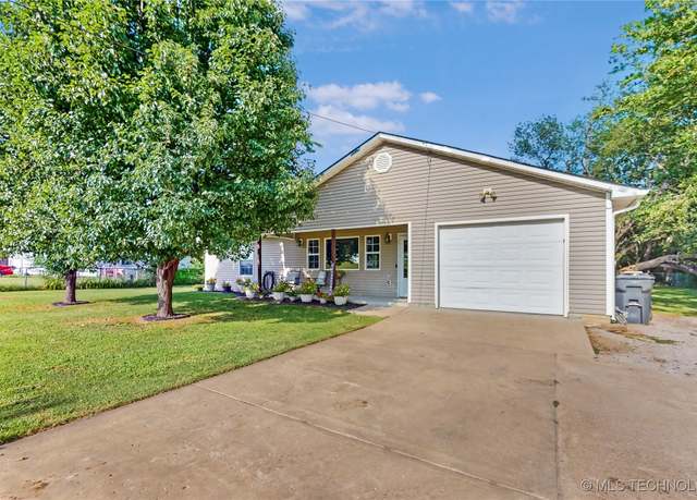 Property at 3919 S 55th WestAvenue, Tulsa, OK 74107, 3 beds, 2 baths