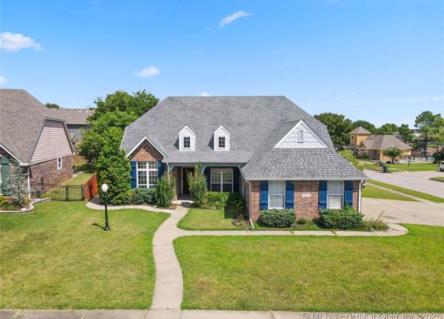 Property at 10206 N 142nd EastAvenue, Owasso, OK 74055, 5 beds, 3 baths