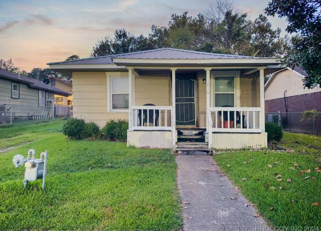 Property at 1010 S Seminole Ave, Okmulgee, OK 74447, 2 beds, 1 bath