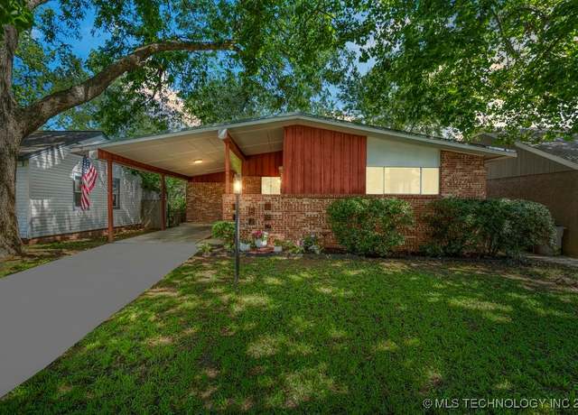 Property at 953 E 37th St, Tulsa, OK 74105, 3 beds, 2 baths