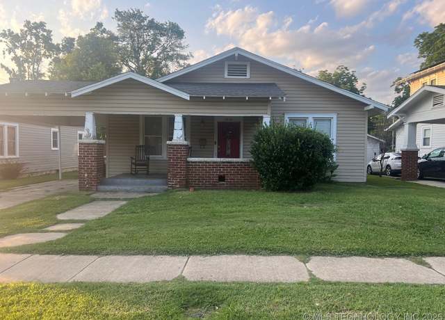 Property at 2820 W Okmulgee, Muskogee, OK 74401, 2 beds, 1.5 baths