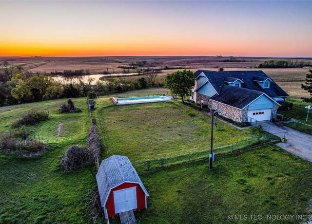 Property at 2445 E 156th St N, Skiatook, OK 74070, 3 beds, 2.5 baths