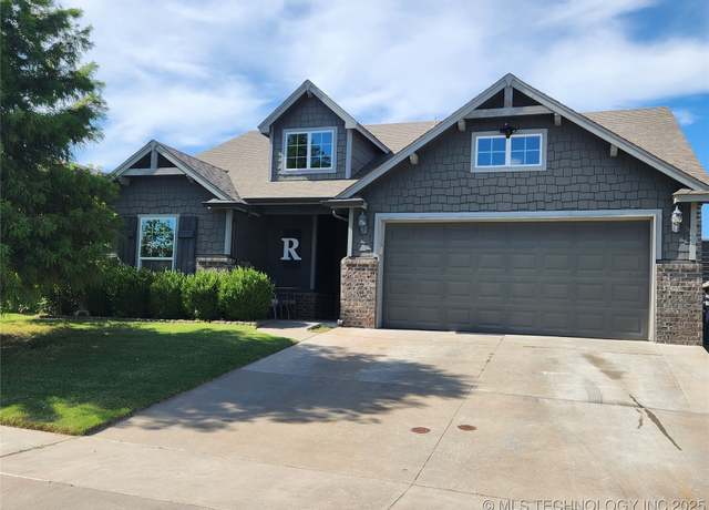 Property at 14601 E 114th St, Owasso, OK 74055, 3 beds, 2 baths