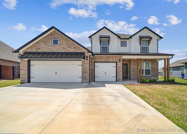 Property at 31950 E 62nd St S, Broken Arrow, OK 74014, 3 beds, 2.5 baths