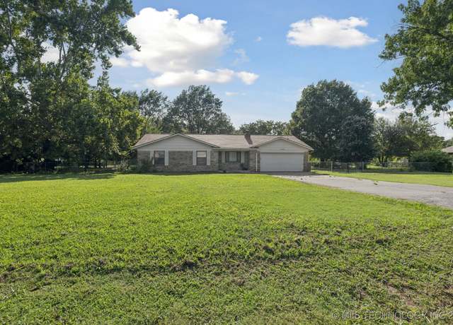 Property at 7546 N 145th EastAvenue, Owasso, OK 74055, 3 beds, 2 baths