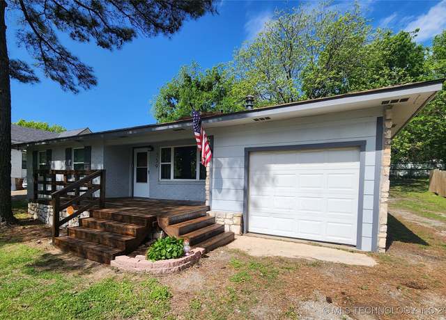 Property at 359 S California, Atoka, OK 74525, 3 beds, 2 baths