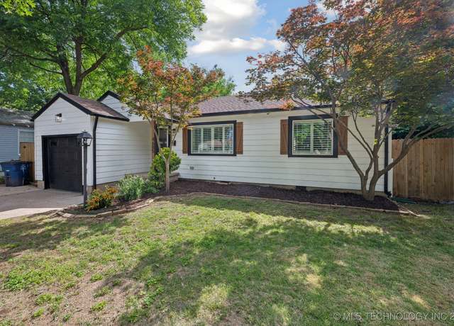 Property at 4685 S Rockford Ave, Tulsa, OK 74105, 3 beds, 2 baths